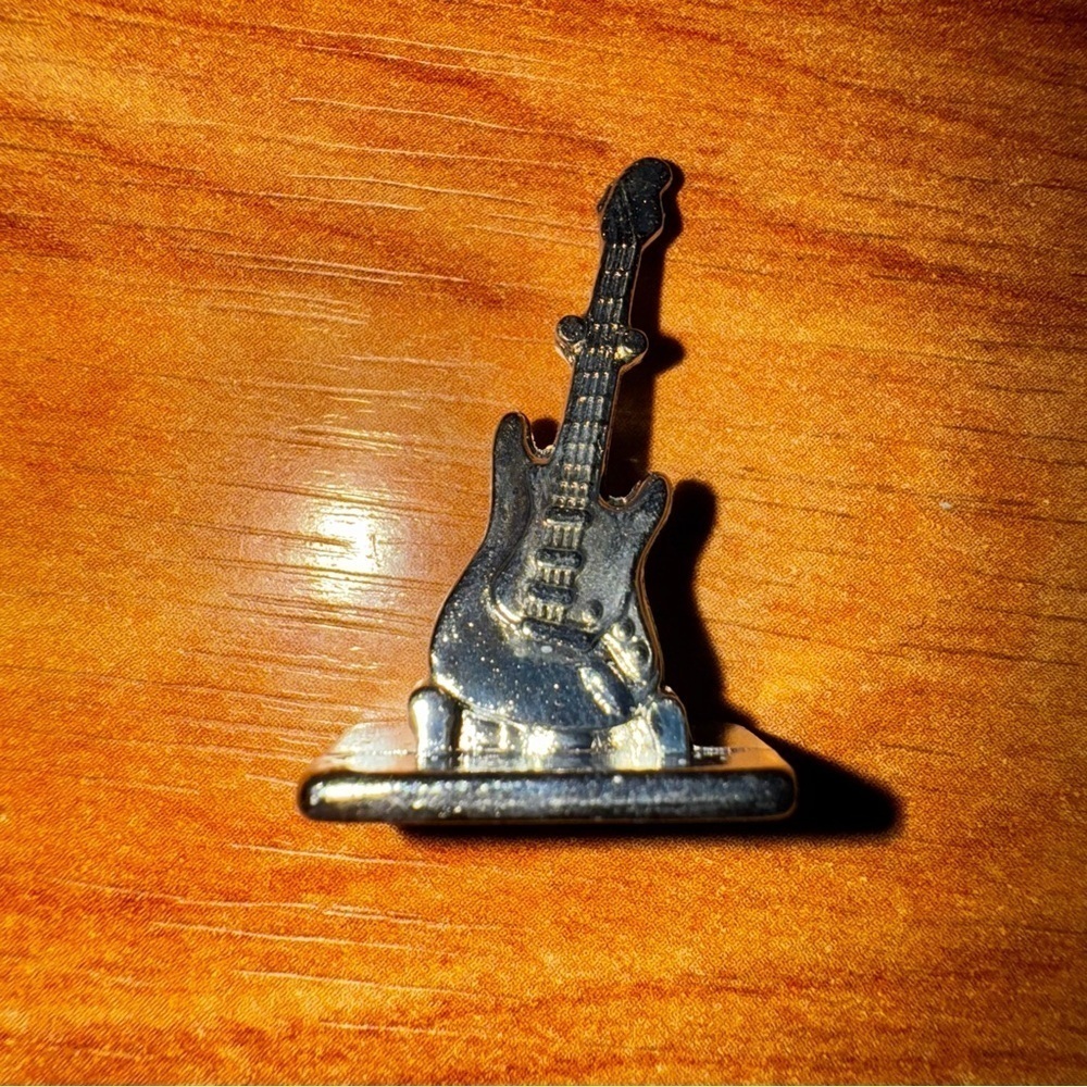 Disney Channel Scene It? Trivia Game Electric Guitar Chrome Pewter Mover Token